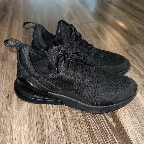 Nike Air Max 270 Triple Black Women’s Sneakers PRICE FIRM - Picture 2 of 6